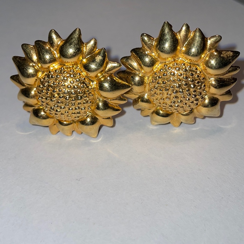 Sunflower clip on earrings